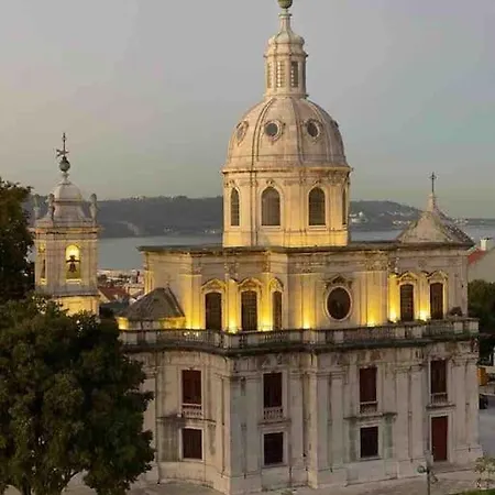 Luxury Artistic Digital Nomad Getaway W/ Terrace דירה