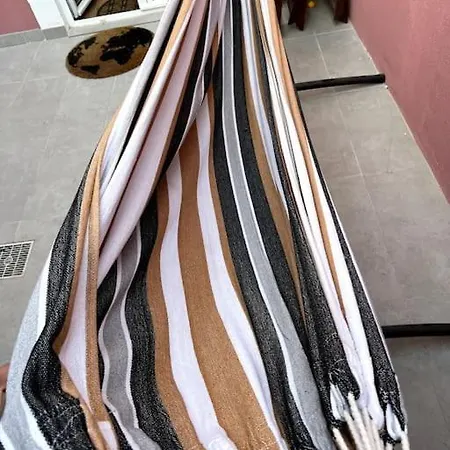 Luxury Artistic Digital Nomad Getaway W/ Terrace *