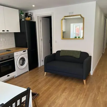 Luxury Artistic Digital Nomad Getaway W/ Terrace Apartament *