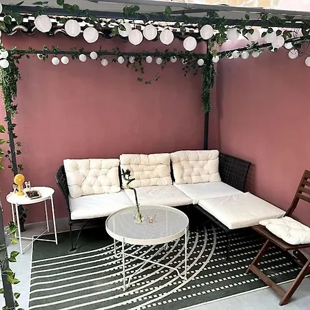 Apartament Luxury Artistic Digital Nomad Getaway W/ Terrace